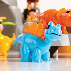 Игры и игрушки: Стегозавр, фигурка серии Первые друзья