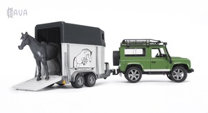 Ігри та іграшки: Позашляховик Land Rover Defender Station Wagon з причепом-коневозкою і конем, Bruder