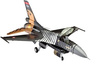 Моделювання: Збірна модель Revell Багатоцільовий винищувач F-16 C Solo Turk 1:72 (64844)