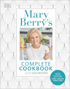 Книги для дітей: Mary Berry's Complete Cookbook