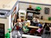 Конструктор LEGO Шоу «Queer Eye» – квартира «Легендарної п’ятірки» 10291 дополнительное фото 17.