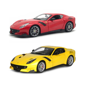 Автомобили: Автомодель Ferrari F12TDF в ассортименте (1:24), Bburago