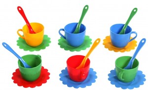 Игрушечная посуда и еда: Ромашка Люкс, набор посуды 18 предметов, (красный, синий, желтый, зеленый). Тигрес