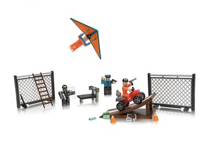 Ігри та іграшки: Набір ігрових колекційних фігурок Jazwares Roblox Environmental Set Jailbreak: Great Escape W5, набі