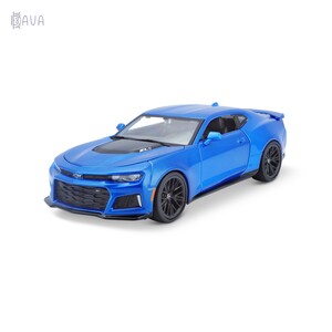 Игры и игрушки: Автомодель Chevrolet Camaro ZL1 синий металлик (1:24), Maisto