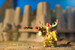 Игровая коллекционная фигурка Core Figures Fantastic Frontier: Gold Corrupted Knight, Jazwares Roblo дополнительное фото 6.