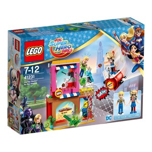 Игры и игрушки: LEGO® - Харли Квинн ™ спешит на помощь (41231)