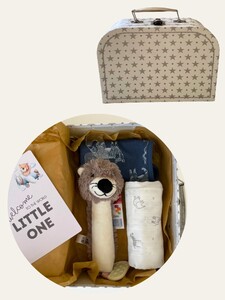 Нагрудники, слинявчики: Подарунковий набір для малюка «Валіза Stars, M»