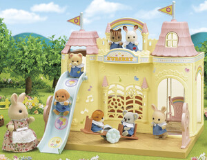 Ігри та іграшки: Дитячий садок Замок, Sylvanian Families