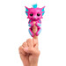 Интерактивный ручной дракончик Сенди (розовый), Fingerlings дополнительное фото 1.