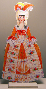 Кукла Барышня, Игровой набор для девочек из картона (одевай и играй), Умная бумага