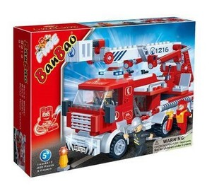 Игры и игрушки: Конструктор «Пожарная машина с вышкой», 290 эл. Banbao