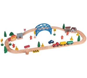 Игры и игрушки: Деревянная железная дорога и поезд, Chad Valley (набор из 60 деталей)