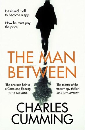 Художественные: The Man Between [Harper Collins]