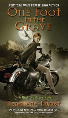Художественные: Night Huntress Book2: One Foot in the Grave [Harper Collins]
