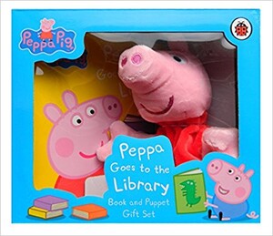 Набір: книга та іграшка: Peppa Goes to the Library Book and Puppet