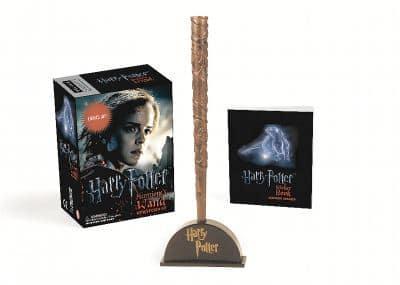 Персонажі: Harry Potter: Hermiones Wand With Sticker Kit Lights Up! [Running Press]