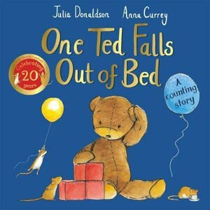 One Ted Falls Out of Bed: A Counting Story (20th Anniversary Edition) [Macmillan]