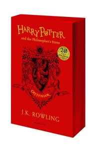 Книги для детей: Harry Potter 1 Philosopher's Stone - Gryffindor Edition [Paperback] (9781408883730)