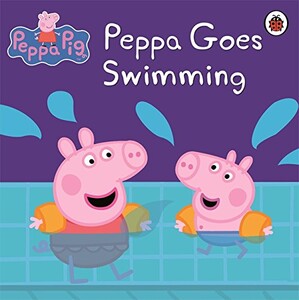 Художні книги: Peppa Pig: Peppa Goes Swimming