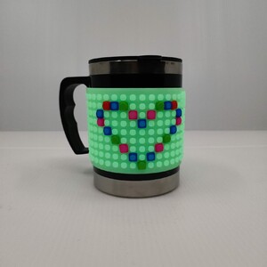 Поильники, бутылочки, чашки: Термочашка с пикселями, светящаяся в темноте, 480 мл, Pixie Crew