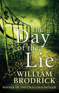 Книги для дорослих: Day of the Lie [Paperback] [LittleBrown]