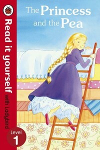 Обучение чтению, азбуке: Readityourself New 1 The Princess and the Pea Paperback [Ladybird]