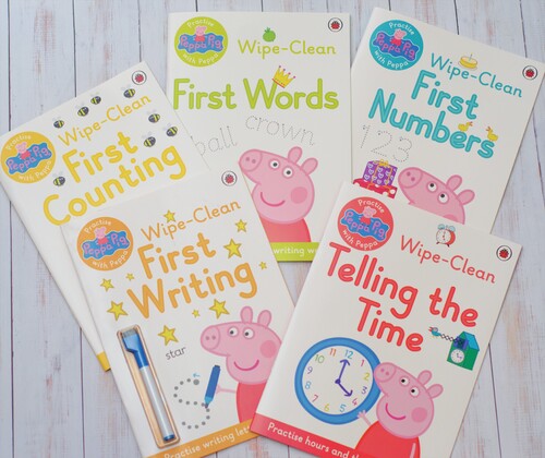 Свинка Пеппа: Peppa Pig: Wipe-Clean Collection - 5 книг и маркер в комплекте