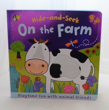 Книги про животных: Hide-and-Seek On the Farm (тактильная вставка на обложке)