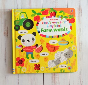 Книги про тварин: Baby's Very First Play book Farm words [Usborne]