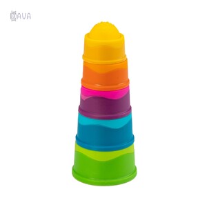 Сенсорний розвиток: Пірамідка тактильна Чашки, Fat Brain Toys dimpl stack
