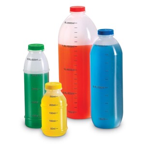Измерения и анализ данных: Набор пластиковых бутылок с крышками для измерения объёмов (4 шт.) Learning Resources