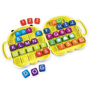 Развитие речи и чтения: Развивающий набор "Английский алфавит с карточками" в чемоданчике "Пчёлка" Learning Resources