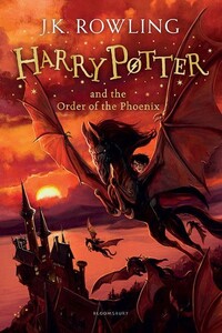 Книги для детей: Harry Potter and the Order of the Phoenix - Мягкая обложка (9781408855690)